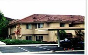 Oak Park Apartment Homes