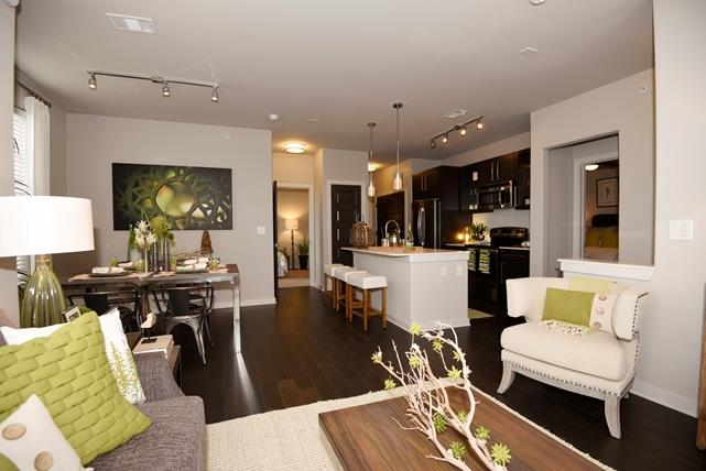 Elan 99 West Apartments