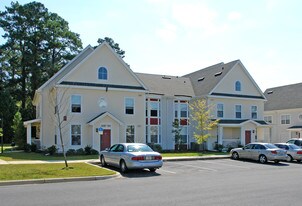 Twin Oaks at Southwood Apartments