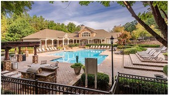 Colonial Grand at Barrett Creek Apartments