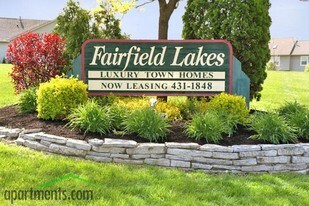 Fairfield Lakes Townhouses Apartments