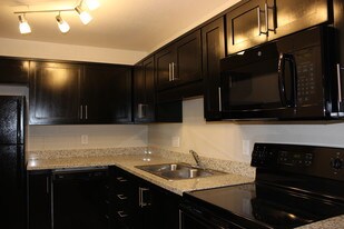 2302 E Fort Lowell Rd Apartments