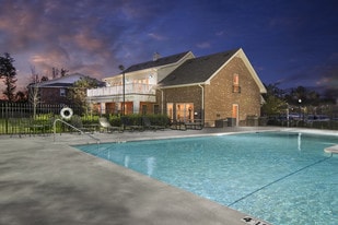 Links at Eagle Hill Apartments
