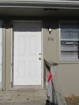 306 Oak St Apartments