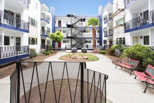 Metro 348 Apartments