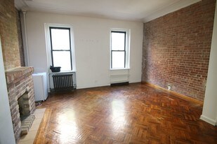 52 W 82nd St New York NY Apartments