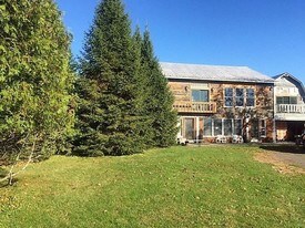 2254 U.S. 9 Apartments