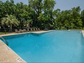 Forest Creek Apartments