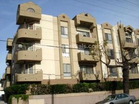 1855 Purdue Ave Apartments