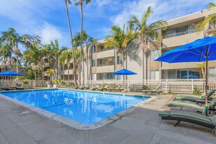 Los Arboles Apartments