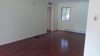 140 Sterling St Beacon NY Apartments