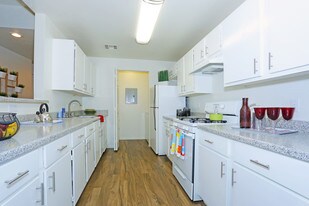 La Fiesta Apartments