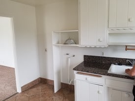 129 Avenida San Fernando Apartments
