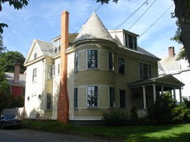 98 High St Apartments