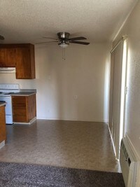 Building Photo - Stardust Villa Apartments in Modesto, California
