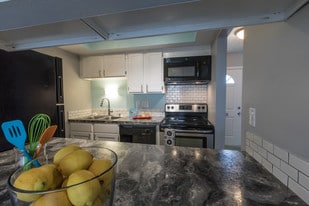 Barrington Square Apartments
