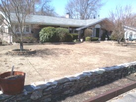 68 Ardsley Cir Apartments