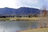 Broadmoor Bluffs