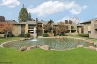 Building Photo - Park Lakewood Apartments in Modesto, California