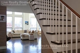 360 Newbury St Apartments