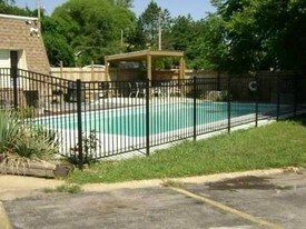 713 Dondee Dr Manhattan KS Apartments