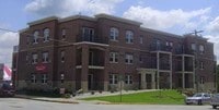Uptown Commons Apartments