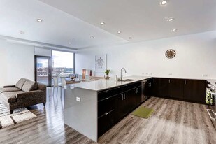 16M Residences Apartamentos