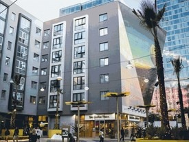 Wilshire Vermont Apartments