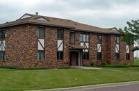 Castlewood Knolls Apartments