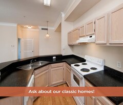 Allora at Lake Lotus Apartments by Cortland