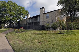 Pebble Creek Apartments