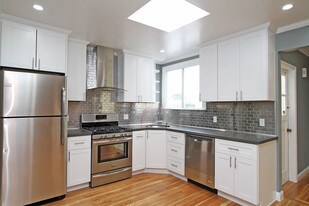 888 44th Ave Apartments