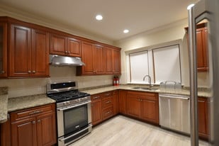 50 Gerrish St Apartments