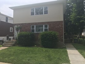 85 Edgewood Rd Port Washington NY Apartments