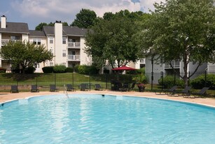 Clarys Crossing Apartments