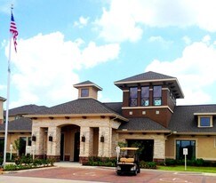 Oaks of Northpointe Apartments