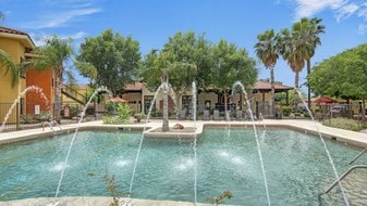 The Retreat at Speedway Apartments