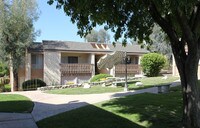 Rollingwood Apartments