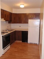 843 Westmoreland Dr Vernon Hills IL Apartments