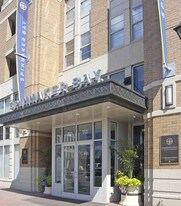 Spinnaker Bay at Harbor East Apartments
