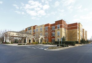 Furnished Studio – Fayetteville - Cross Cr...