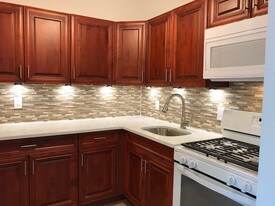 1729 N Gardiner Dr Bay Shore NY Apartments