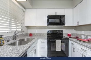 IMT Sorrento Valley Apartments