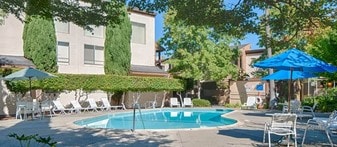 Marconi Oaks Apartments