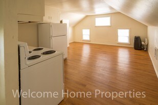 209 SE 6th St College Place WA Apartments