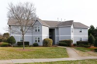 Shelton Knoll Apartments