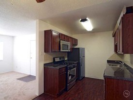 2033 Cll Lorca Santa Fe NM Apartments