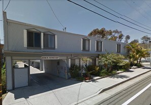 3204 Avenida Del Presidente Apartments