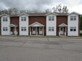101 Viren Ln Waynesville MO