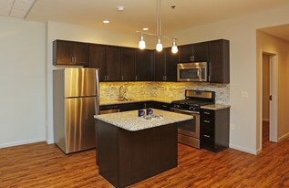 Regency Tower Apartamentos